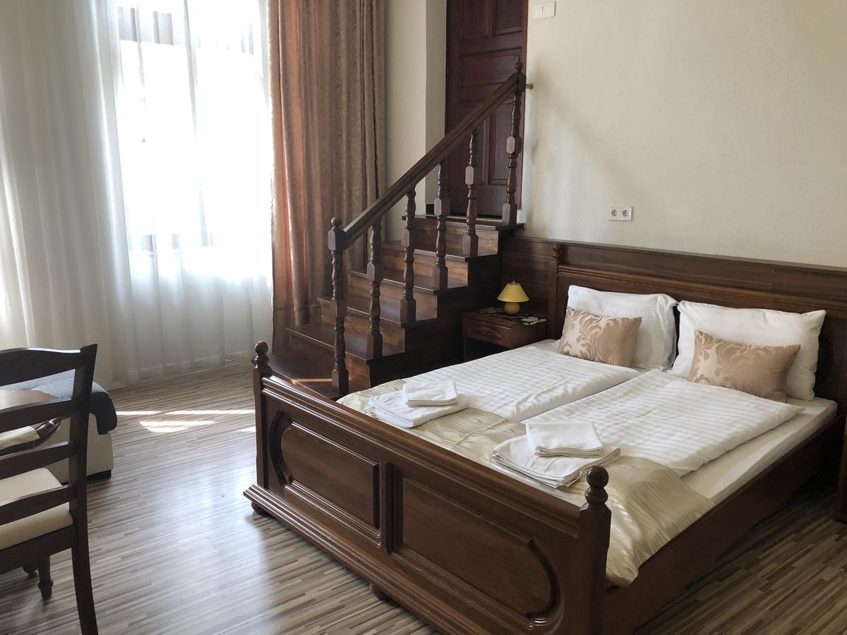 Mosoly Apartman Szeged Exterior foto
